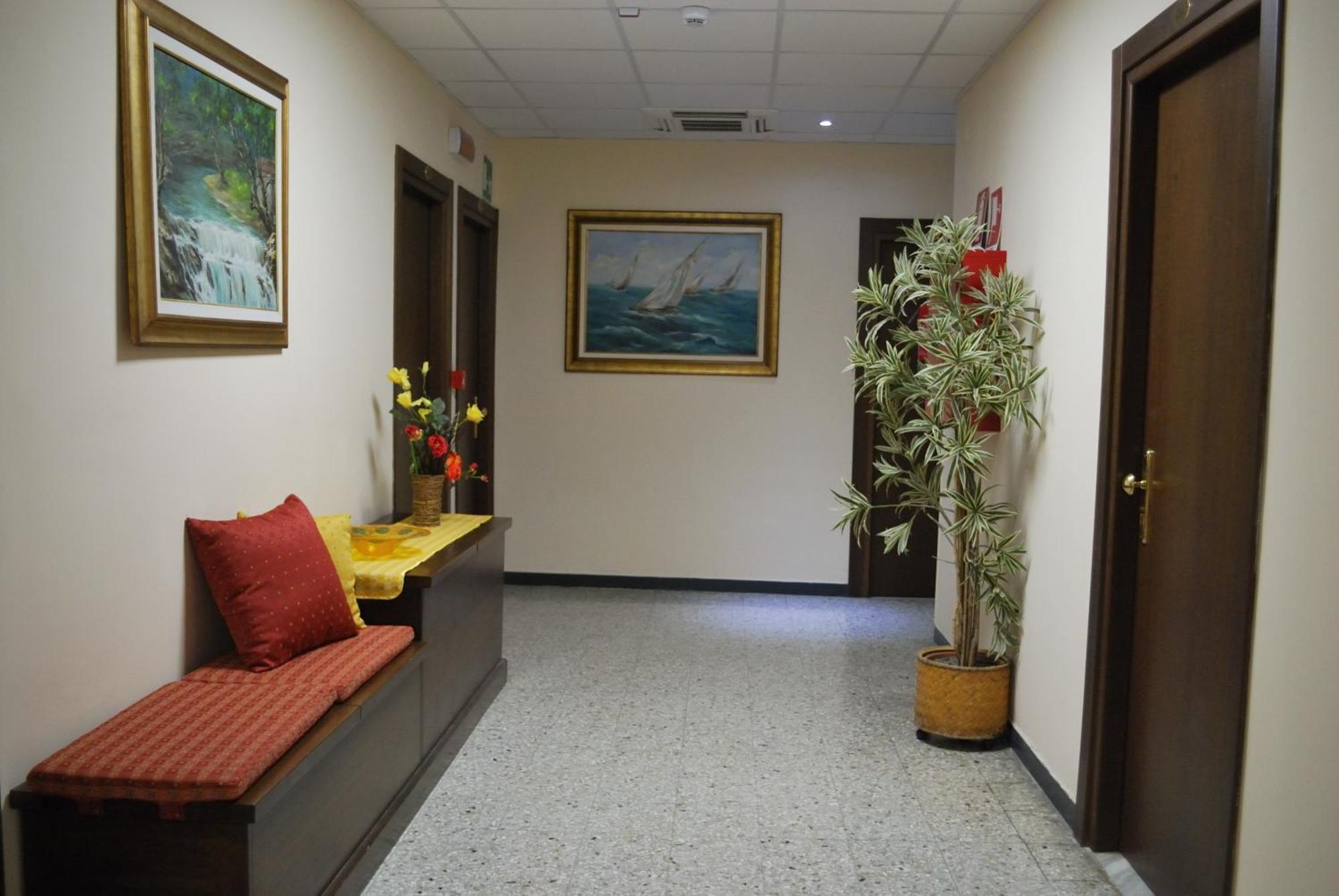 Hotel Galleano ไลเกวญา ภายนอก รูปภาพ